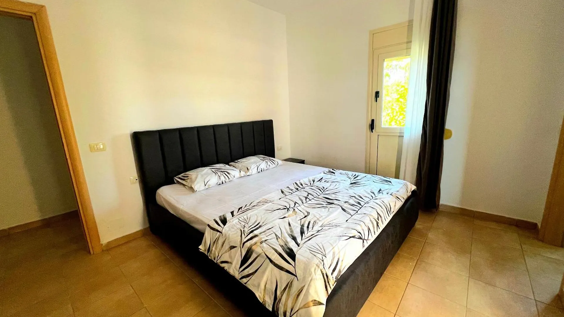 Emigres Apartments Vlorë