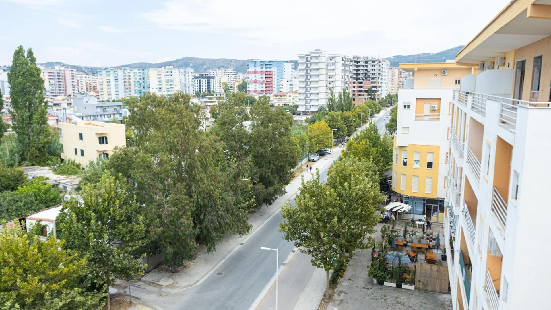 Emigres Apartments Vlorë 0*,  Albanien